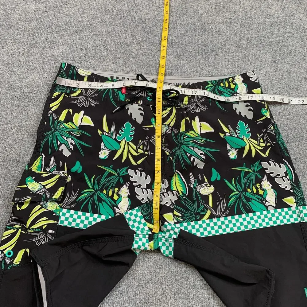 Vans Boardshorts Mens 34 Black Tropical Floral Checkerboard Beach Swim Surfing